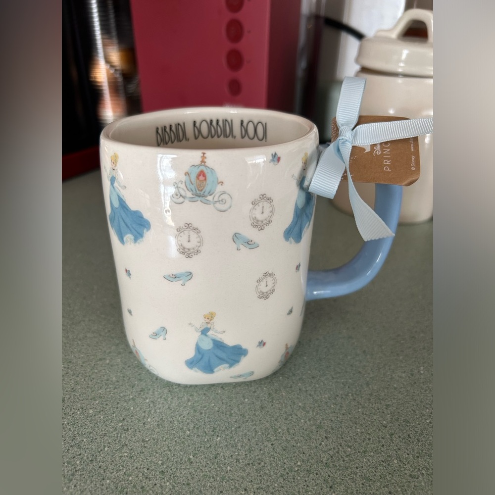 ✨ Rae Dunn x Disney Princess Cinderella BIBBIDI BOBBIDY BOO Mug